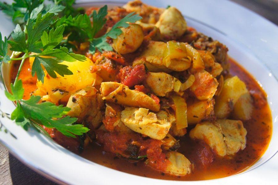 Chakhokhbili от пиле с картофи