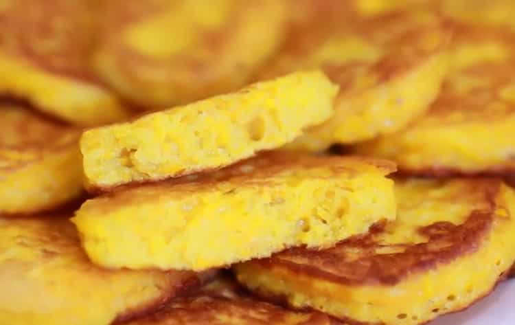 Вкусни тиквени палачинки готови