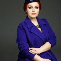 Елегантен син костюм