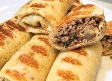 Приготвяме вкусни и задоволителни палачинки с кайма по рецептата със стъпка по стъпка снимки и видеоклипове.