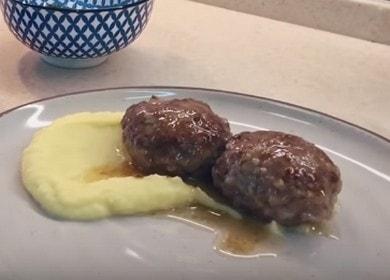 Рецепта за сочни телешки котлети: гответе със стъпка по стъпка снимки и видеоклипове.