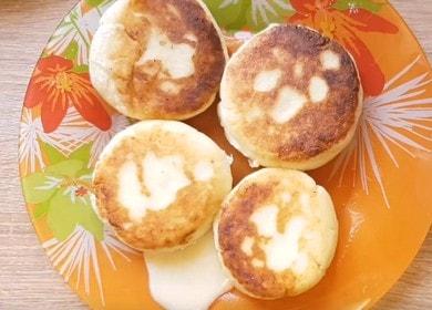 Вкусни syrniki без яйца: стъпка по стъпка рецепта със снимка.