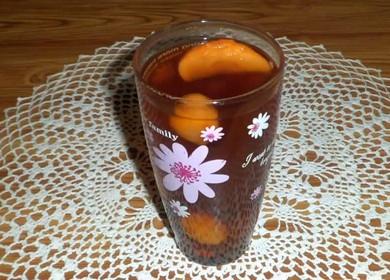 Вкусен компот от сушени плодове - класическа рецепта