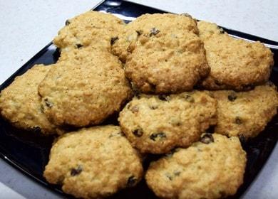 Готвене на вкусни овесени ядки със стафиди с рецепта със снимка.