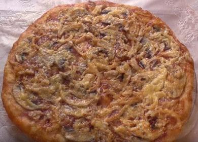 Как да научите как да готвите вкусна пица с пилешко месо и гъби