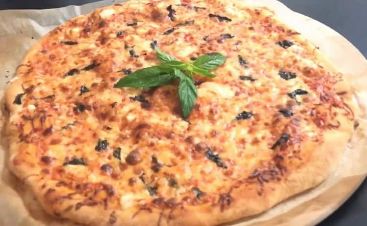 Как да научите как да готвите вкусна неаполитанска пица