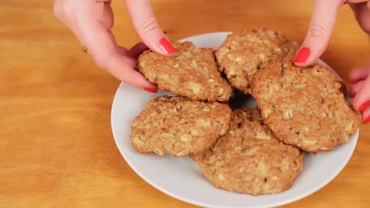 овесени ядки с готови ябълки