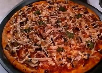 Как да научите как да готвите вкусна пица с гъби и сирене