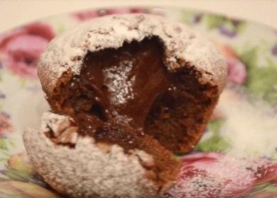 Готвене на вкусни тарталети с шоколад вътре: рецепта със стъпка по стъпка снимки и видеоклипове.