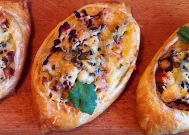 Слоени сладкиши с пилешко месо и картофи - много вкусно