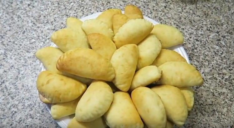 Банички с конфитюр са готови!