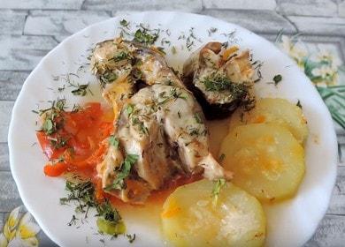 Нежна и сочна скумрия със зеленчуци: приготвена по рецептата със снимка.