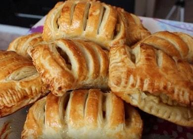 Приготвяме прост и вкусен бутер тесто с ябълки.