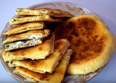 Готвене на вкусни качапури с извара по стъпка по стъпка рецепта със снимка.
