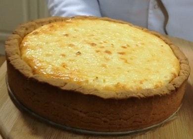 Приготвяме вкусен чийзкейк с извара със сладкиши по стъпка по стъпка рецепта със снимка.