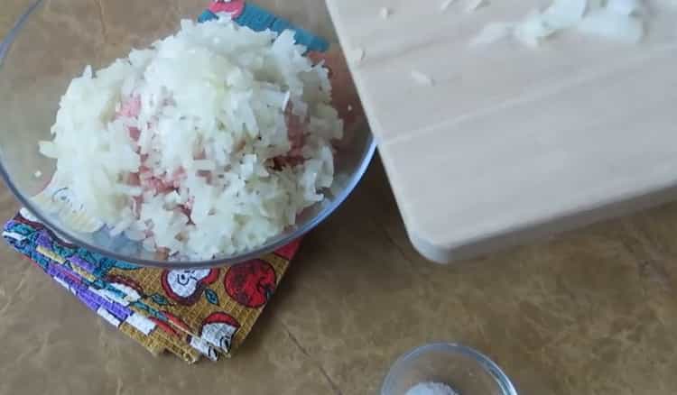 За да приготвите белтъците във фурната, пригответе пълнежа