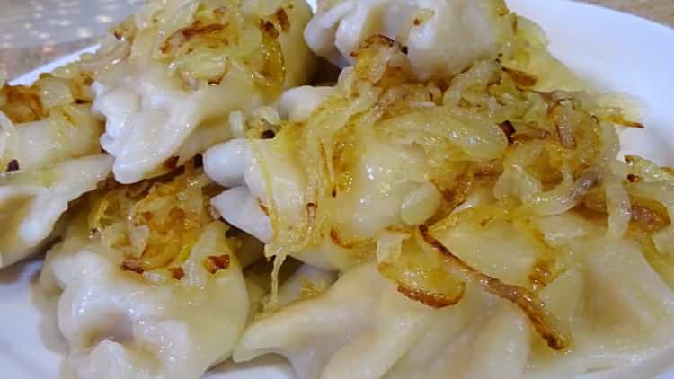 Кнедли с картофи и кисело зеле по рецепта стъпка по стъпка със снимка