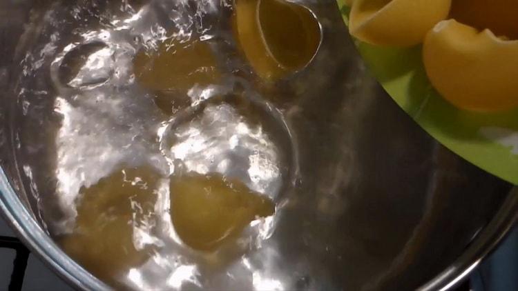 Готвене на пълнени черупки от макаронени изделия с мляно месо във фурната според стъпка по стъпка рецепта със снимка