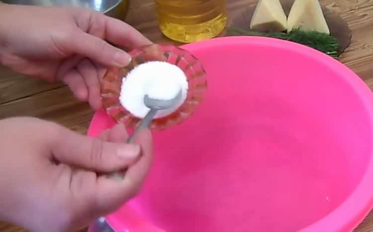 Готвене чебуреки с сирене