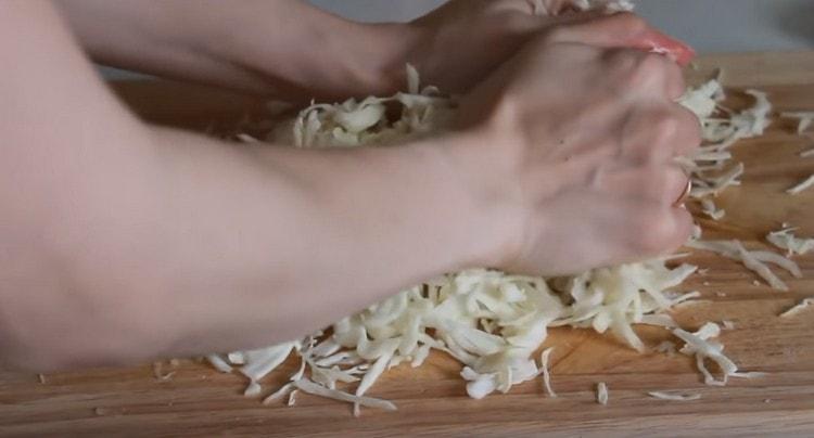 Солено зеле и каша ръце.