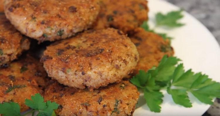 такива котлети от боб са вкусни и питателни.