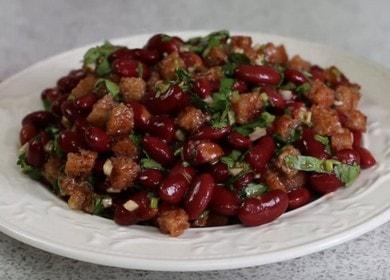 Приготвяме вкусна постна салата с консервирани боб по стъпка по стъпка рецепта със снимка.