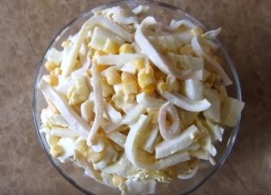 Приготвяме най-вкусната салата с каламари и пекинско зеле по стъпка по стъпка рецепта със снимка.