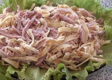 Приготвяме вкусна и удовлетворяваща салата с омлет по стъпка по стъпка рецепта със снимка.
