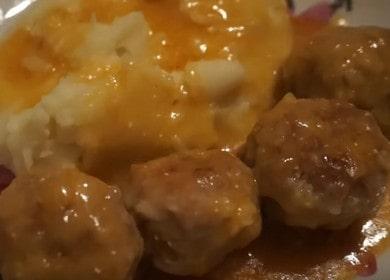 Готвим вкусни кюфтета със сос в тиган по стъпка по стъпка рецепта със снимка.