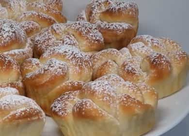 Рулца с масло Цветя със захар върху тесто с мая 🍞