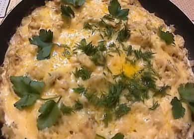 Вкусен жулиен в тиган с гъби и пилешко месо - бързо и лесно