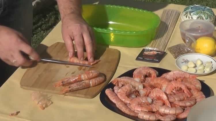 Готвене на скариди на скара