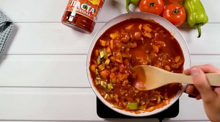 Вкусен лечо с доматена паста - проста рецепта за домашно приготвяне