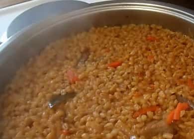 Как да научите как да готвите вкусен ечемик с месо