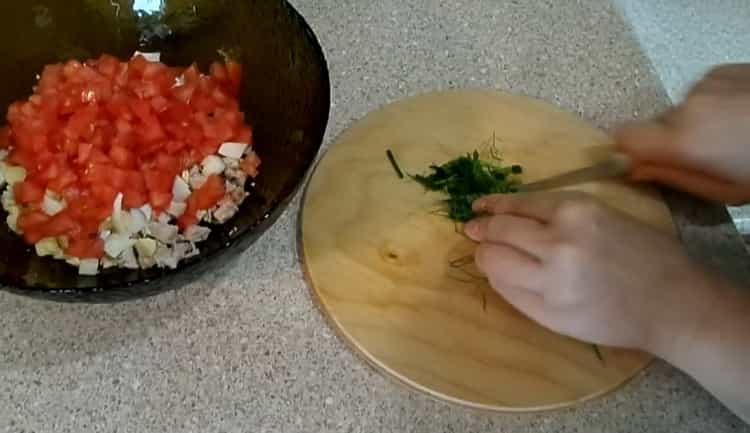 За салата нарежете копъра