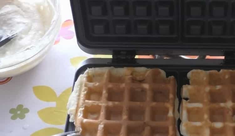 Как да научите как да готвите вкусни извара вафли в мулти-пекарня
