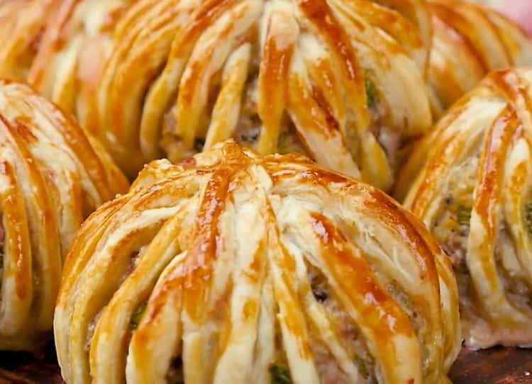 Много вкусни и необичайни кюфтета в бутер тесто - проста рецепта