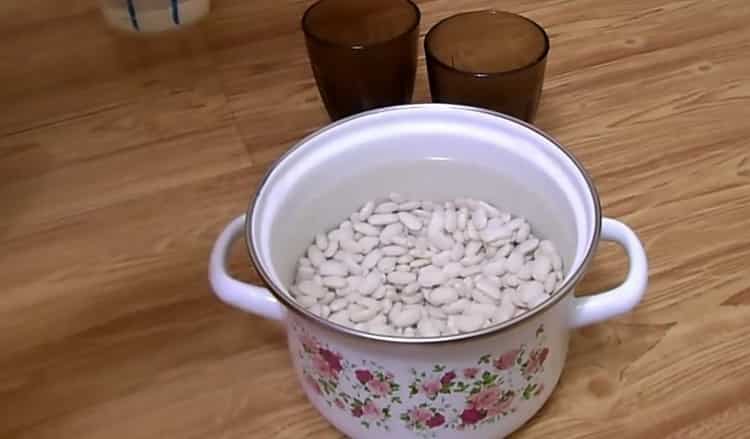 Готвене на боб яхния с месо