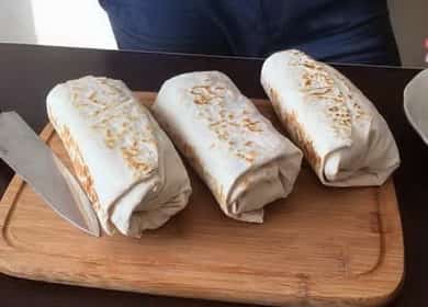 Как да научите как да готвите вкусна класическа рецепта за шаурма