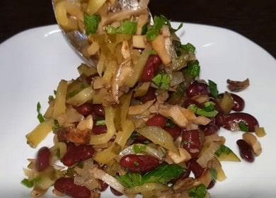 Приготвяме вкусна постна салата с боб по рецептата със стъпка по стъпка снимки.