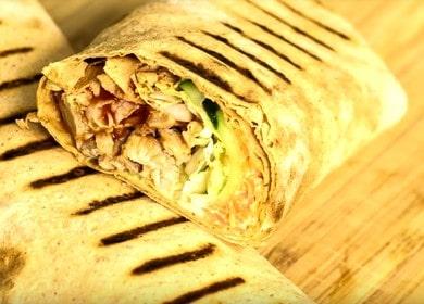 Най-вкусната и бърза рецепта за шаурма: стъпка по стъпка снимки!