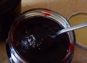 Готвим гъсто и вкусно сладко от цариградско грозде според рецептата със стъпка по стъпка снимки.