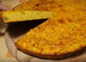 Готвене на вкусен зеленчуков пай от тиквички по стъпка по стъпка рецепта със снимка.