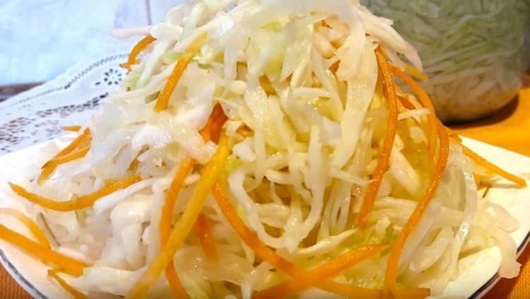 Ето едно вкусно ежедневно зеле може да се приготви по тази рецепта.