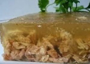 Готвене на вкусно желирано месо: рецепта със стъпка по стъпка снимки.