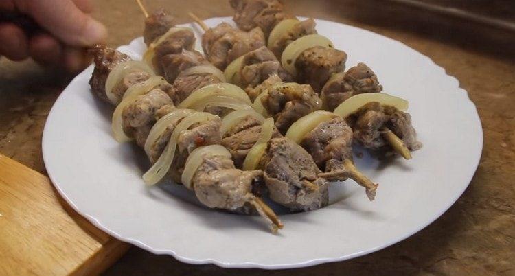 Ето такова вкусно барбекю се оказа в нашата банка във фурната.