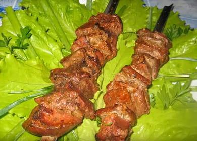 Как да научите как да готвите вкусни кебапчета от черния дроб 🍢