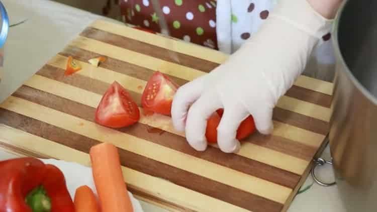 Най-вкусната рецепта за пикантна домашна аджика
