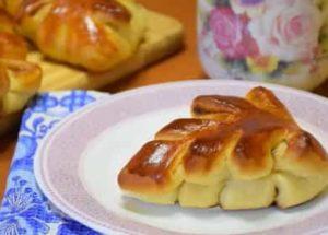 Маслените рулца с ябълки и канела
