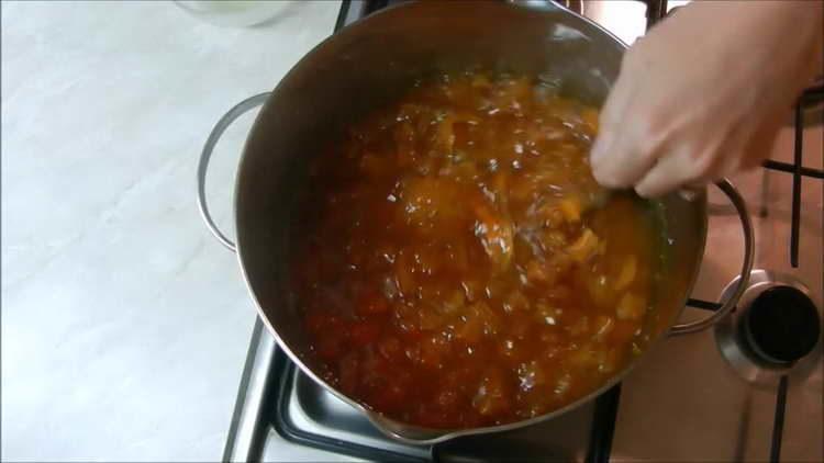 варете конфитюр на огъня